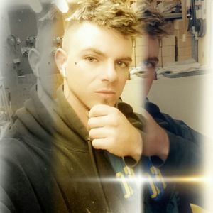 Meet your Posher, Dylan